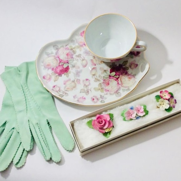 Meet your posher, Monica🌿 - Picture 11 of 15